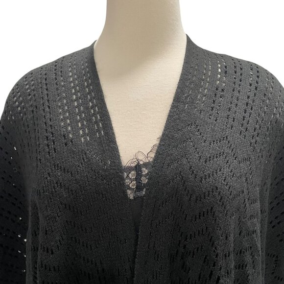 Bebe Blk Knit Poncho Fringe Boho Chic Open Front Lightweight Cover-Up Festival - Picture 6 of 9